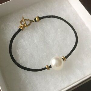 Bracelet - Leather and Pearl, Banana Republic, Aureus + Argent